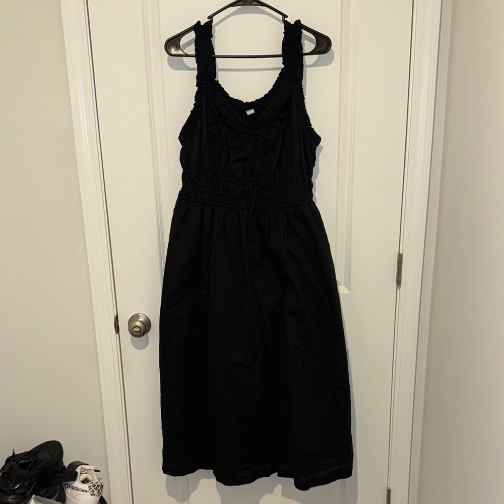 Old Navy Black Midi Dress